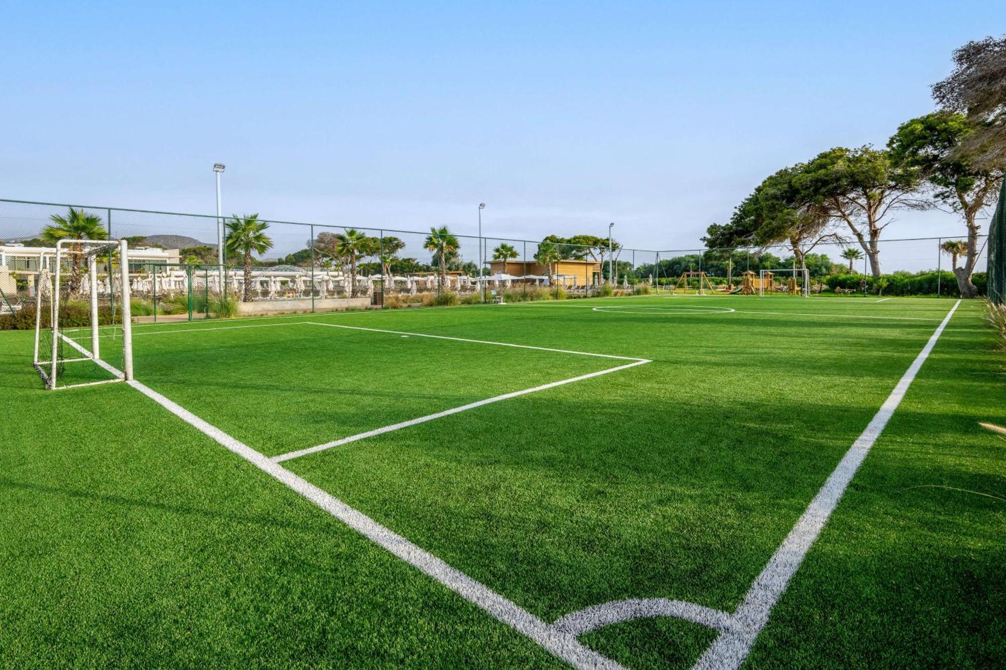Radisson Blu Resort Al Hoceïma Zewnętrze zdjęcie The training ground