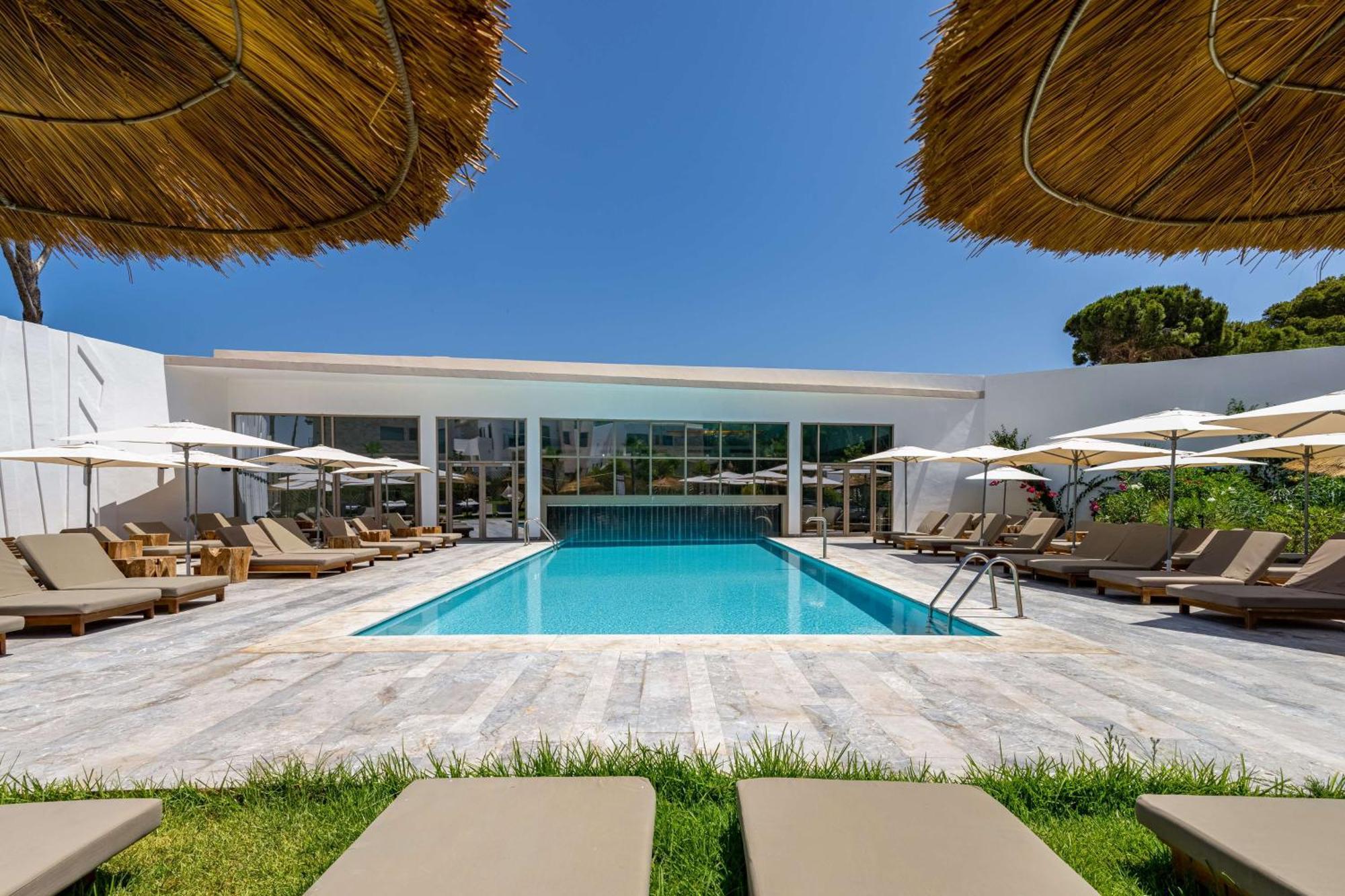 Radisson Blu Resort Al Hoceïma Zewnętrze zdjęcie The pool at the hotel
